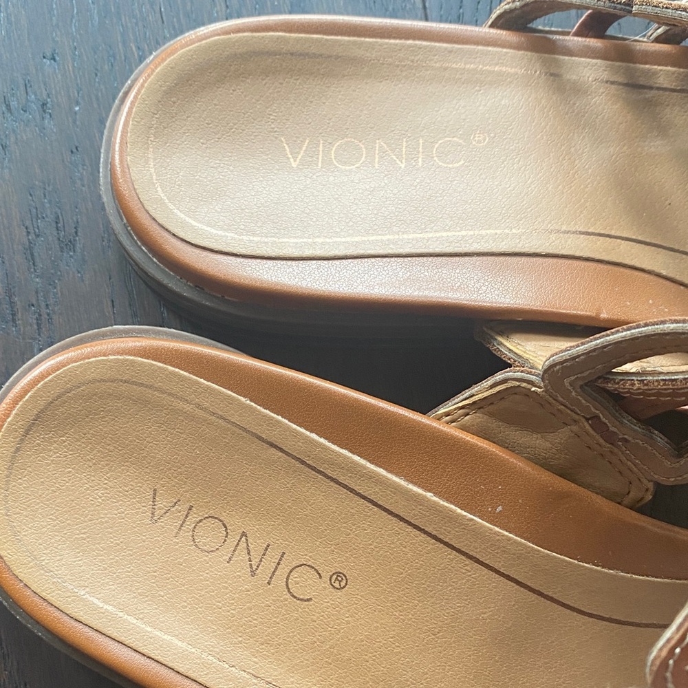 Vionic Alvara Tan Slide Sandals - Picture 3 of 7